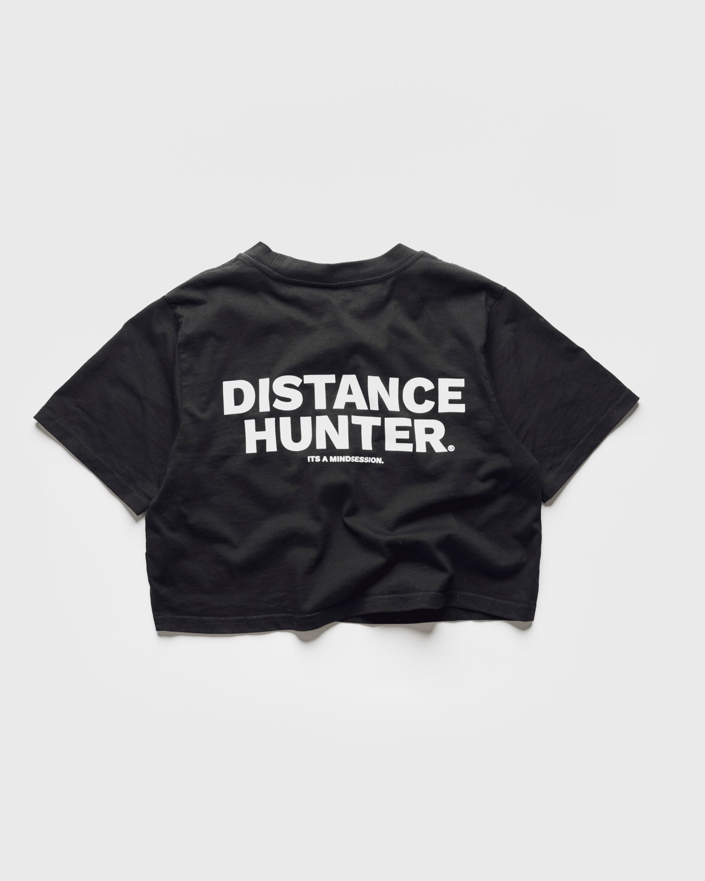 DISTANCE HUNTER CLASSIC CROP T-SHIRT